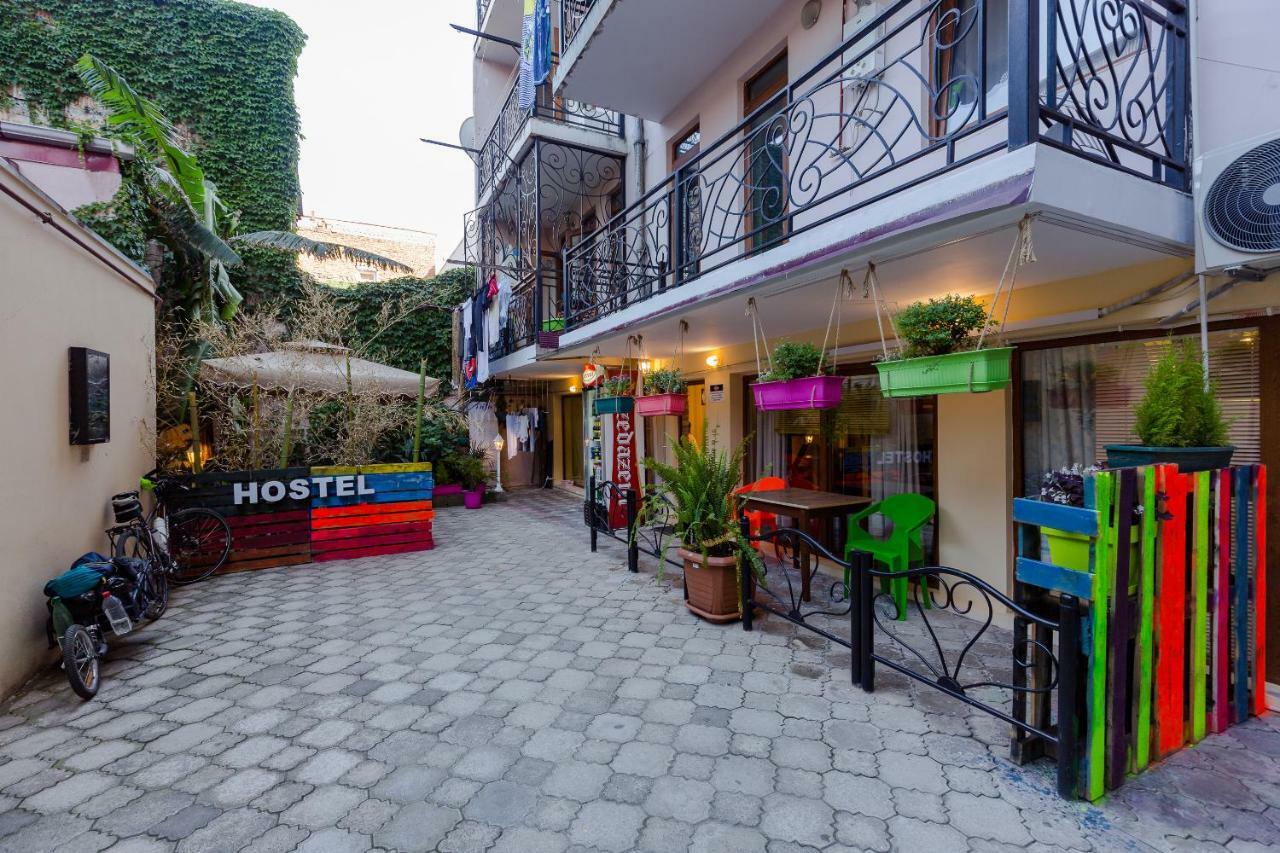 Batumi Surf Hostel Екстериор снимка