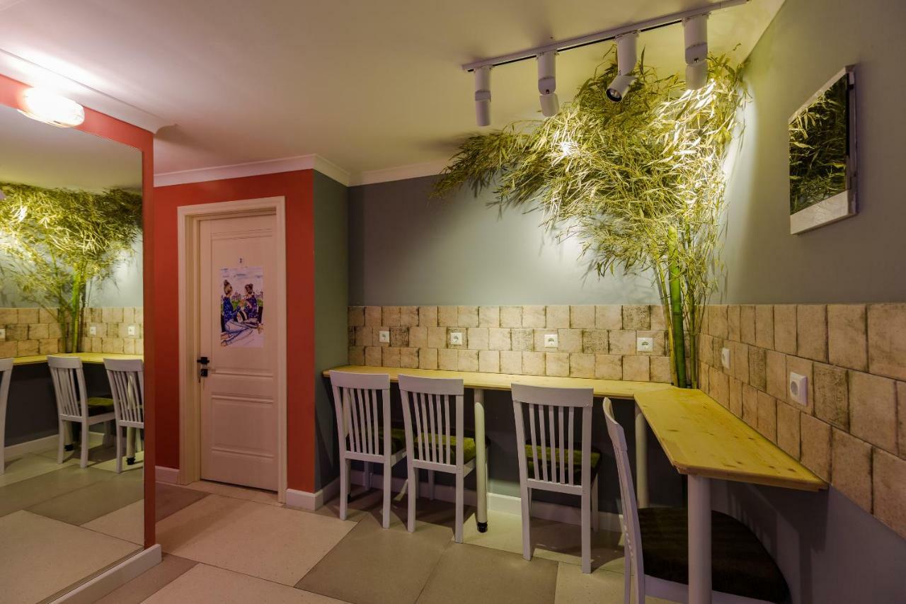 Batumi Surf Hostel Екстериор снимка