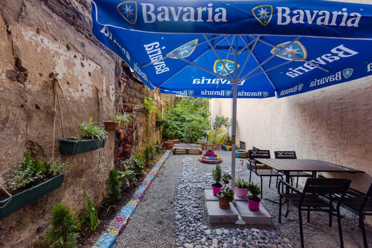Batumi Surf Hostel Екстериор снимка